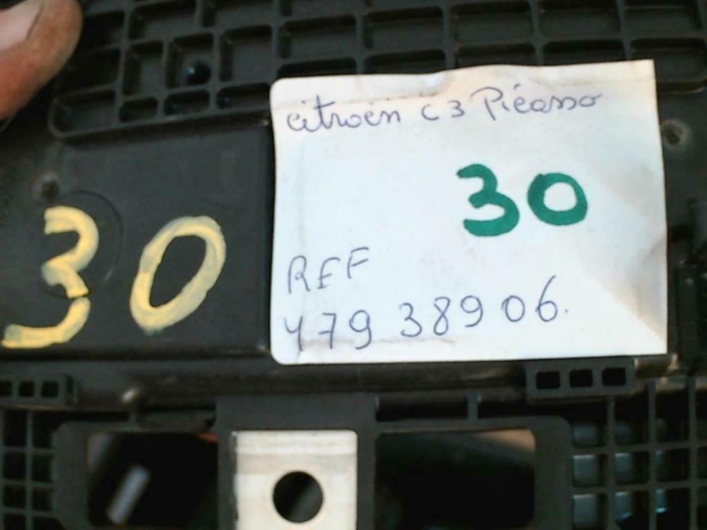 Boitier fusibles Citroën C3 Picasso BSM R09 9667199780 (30), Autos : Pièces & Accessoires, Moteurs & Accessoires, Citroën, Utilisé
