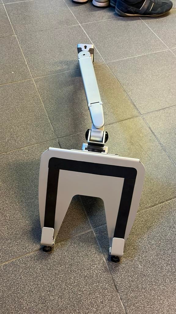Laptopstandaard, Ophalen, Zo goed als nieuw, In hoogte verstelbaar