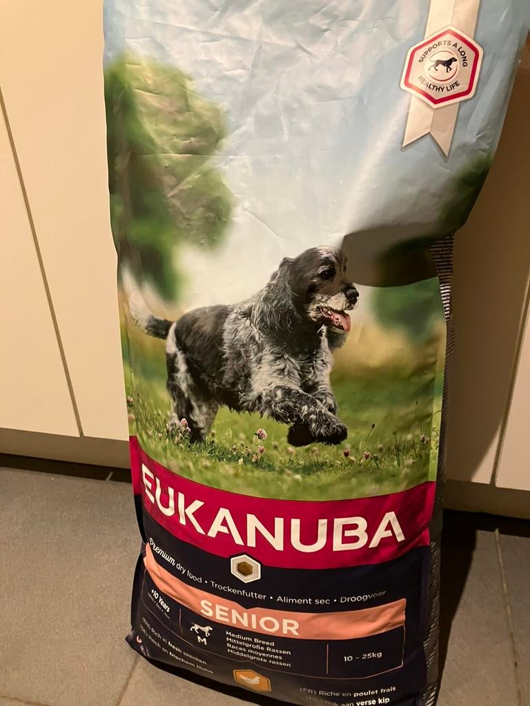 Eukanuba medium hondenbrokken voor senior hond, Dieren en Toebehoren, Ophalen, Hond