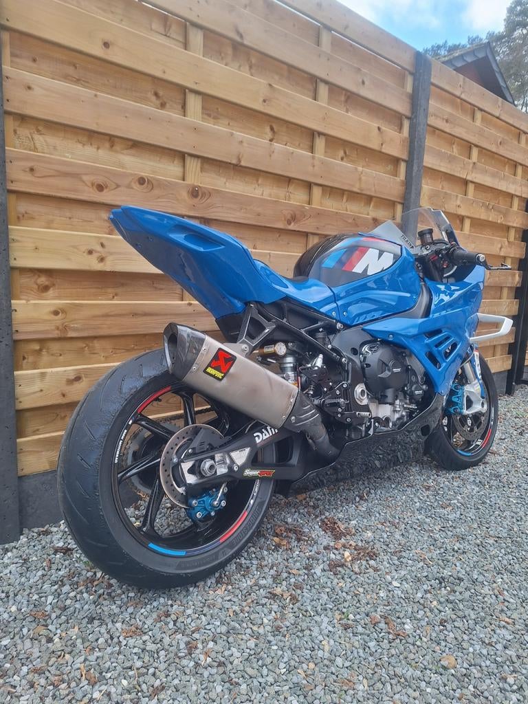 BMW M1000rr, Particulier