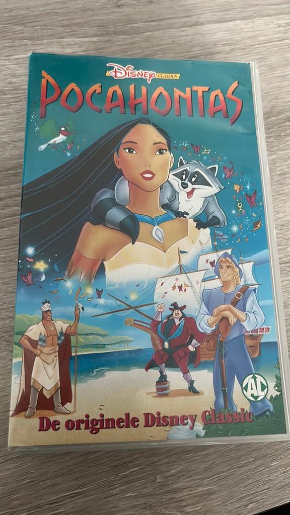 Pocahontas, Enlèvement ou Envoi, Dessin animé, Tous les âges, Comme neuf