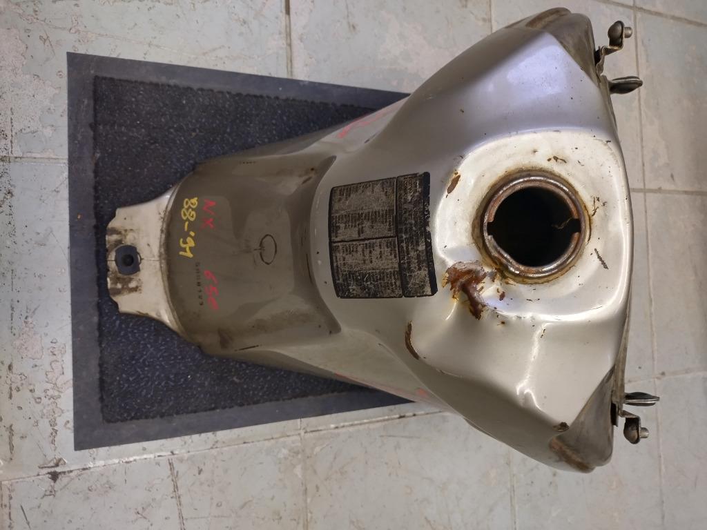 honda dominator model '88-'91 benzinetank, Enlèvement ou Envoi, Utilisé