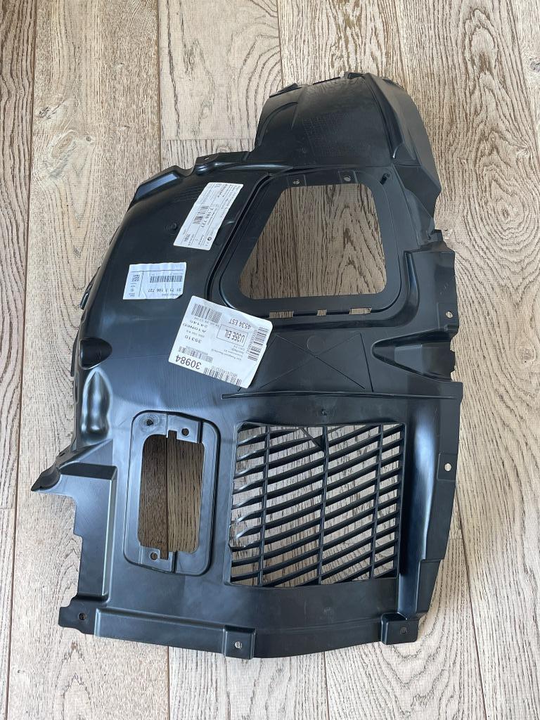 OEM BMW 5' F10 F11 LCI # 51717186727 Afdekplaat-wielkuip, Voor, Nieuw, Ophalen of Verzenden, Spatbord
