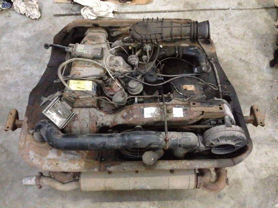 VW T3 en T2 motor 1600cc met 120.000 km.  Ook een 2L CU, Autos : Pièces & Accessoires, Moteurs & Accessoires, Enlèvement ou Envoi