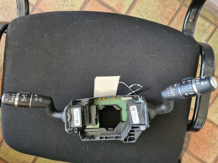 Commutateur combi colonne de direction d'un Landrover Evoque, Land Rover, -, 3 mois de garantie, Utilisé
