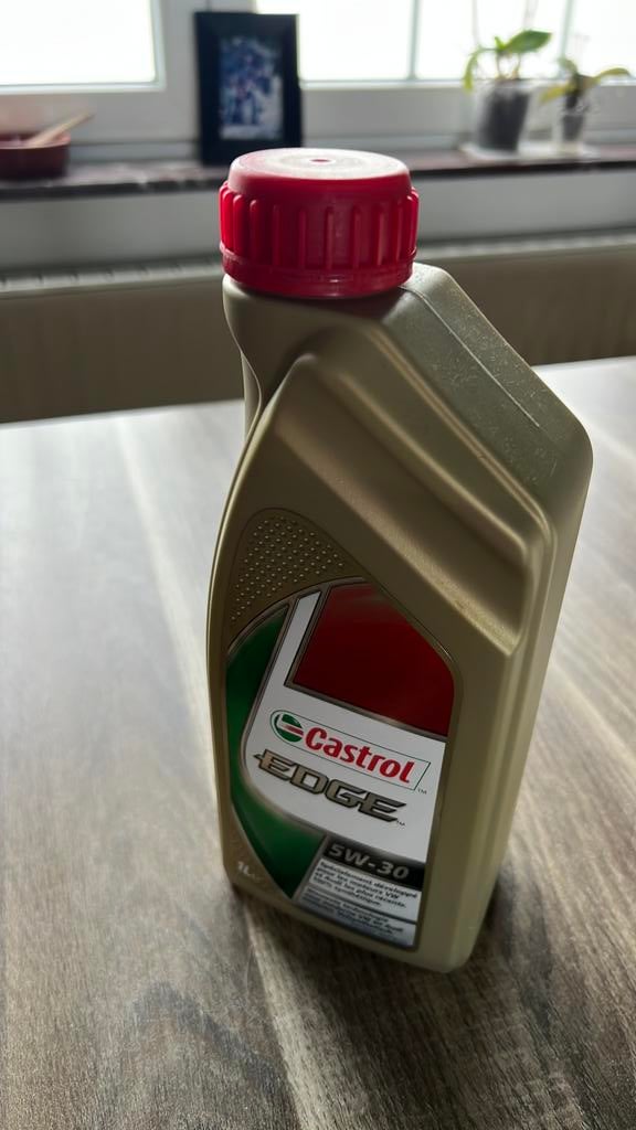 Huile castrol 5w30 longlife, Enlèvement ou Envoi