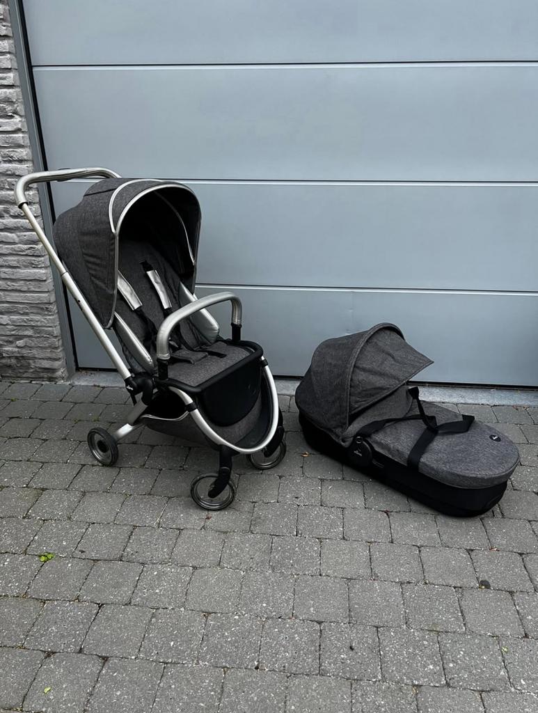 Mima Zigi Compacte buggy 2 in 1, Kinderen en Baby's, Buggy's, Gebruikt, Regenhoes, Verstelbare rugleuning, Voetenzak, Zonnekap