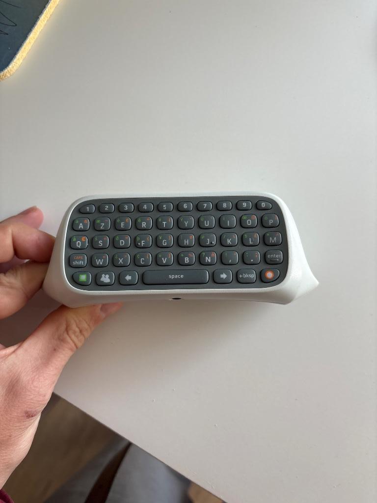 Toetsenbord voor xbox 360 controller (xbox 360 Chatpad), Games en Spelcomputers, Spelcomputers | Xbox | Accessoires, Ophalen of Verzenden