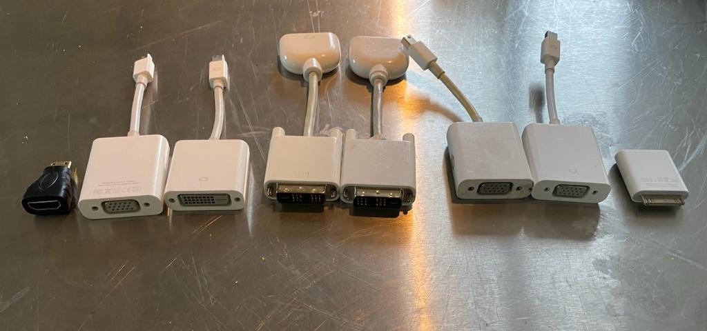 Adaptateurs Mac -> moniteurs, etc. - GRATUIT, Enlèvement ou Envoi, Utilisé