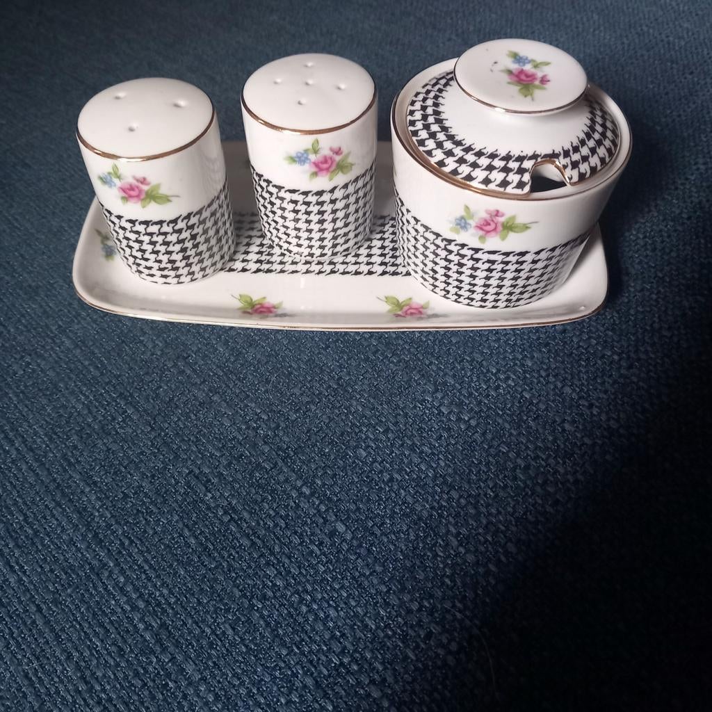 Peper - zout- en Mosterdpot op een schaaltje - vintage, Ophalen of Verzenden