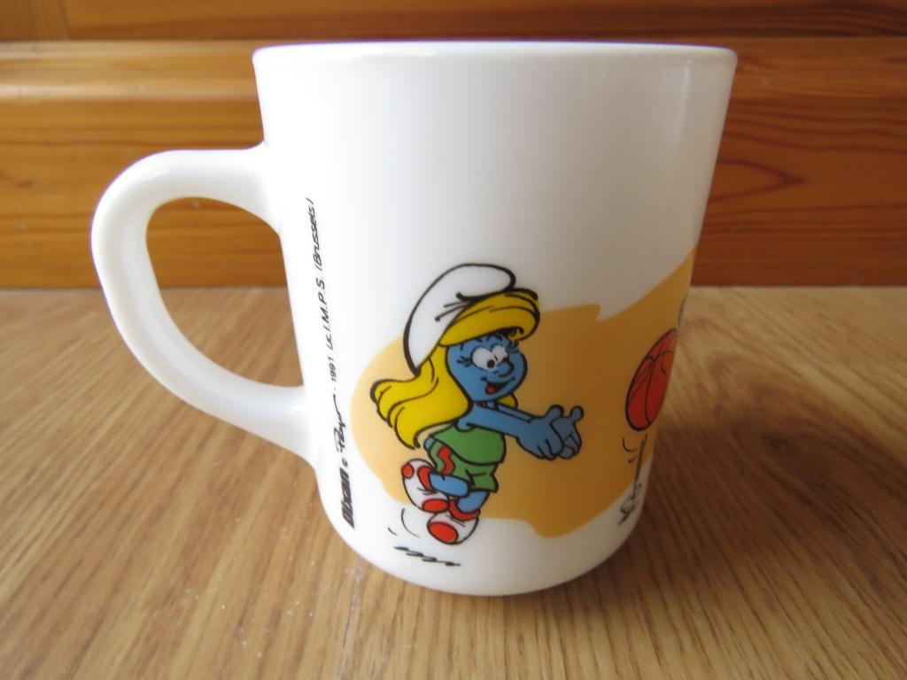 mug tasse les schtroumpfs en arcopal de 1991, Ophalen of Verzenden, Zo goed als nieuw, Kop(pen) en/of Schotel(s)