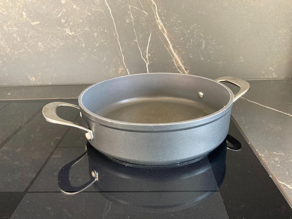 Brabantia sauteerpan 24cm, Ophalen of Verzenden, Zo goed als nieuw, Kookpan of Snelkookpan, Keramische plaat
