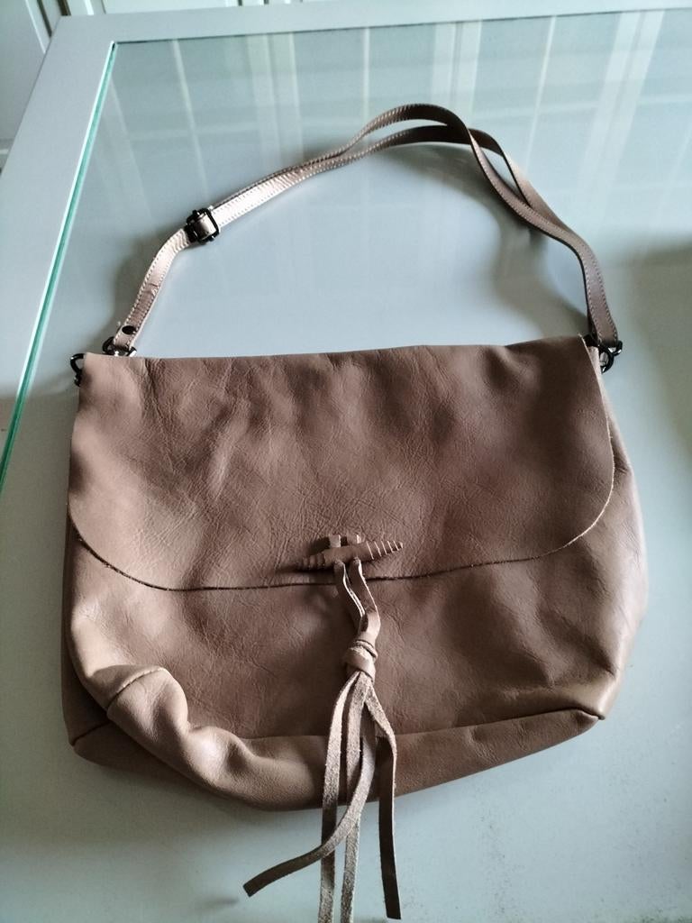 Nieuwe handtas, schoudertas, crossbody tas, Handtassen en Accessoires, Tassen | Damestassen, Ophalen of Verzenden, Nieuw, Beige