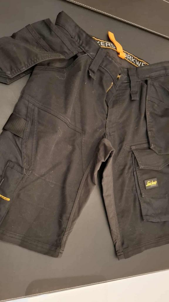 Snickers werkshort maat 44, Bricolage & Construction, Vêtements de sécurité, Enlèvement, Comme neuf