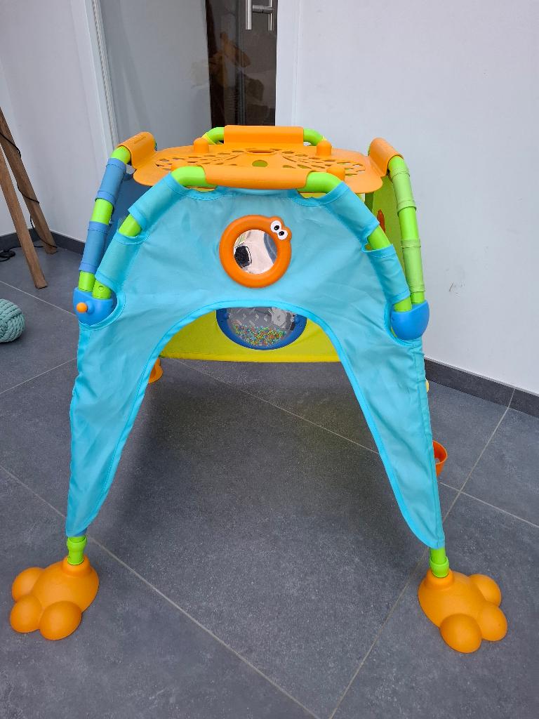 Tente / tipi de jeux enfant Tomy, Enfants & Bébés, Enlèvement, Comme neuf