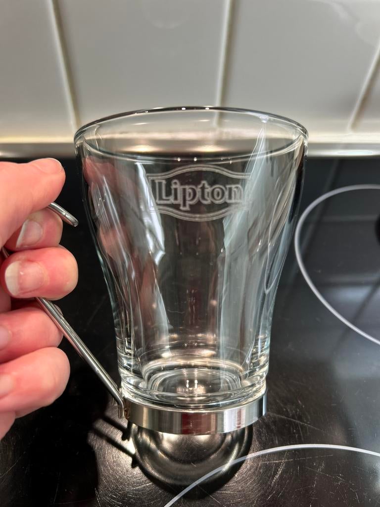 Verres à thé Lipton avec base en fer, Enlèvement, Comme neuf