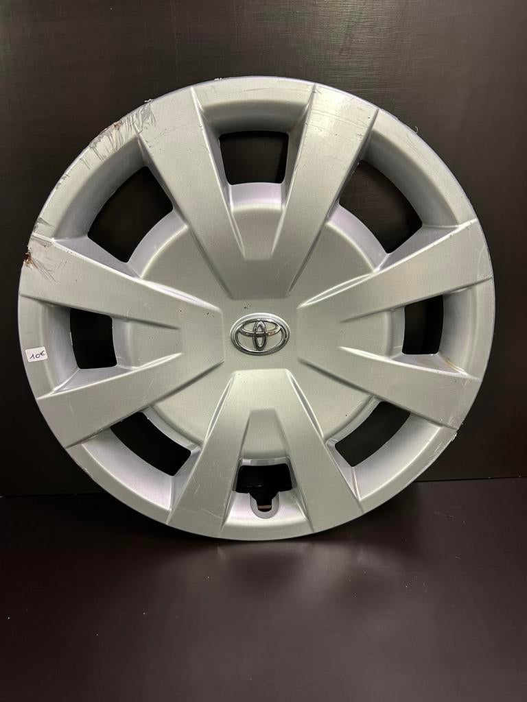 1 enjoliveur Toyota corolla verso 16", Utilisé