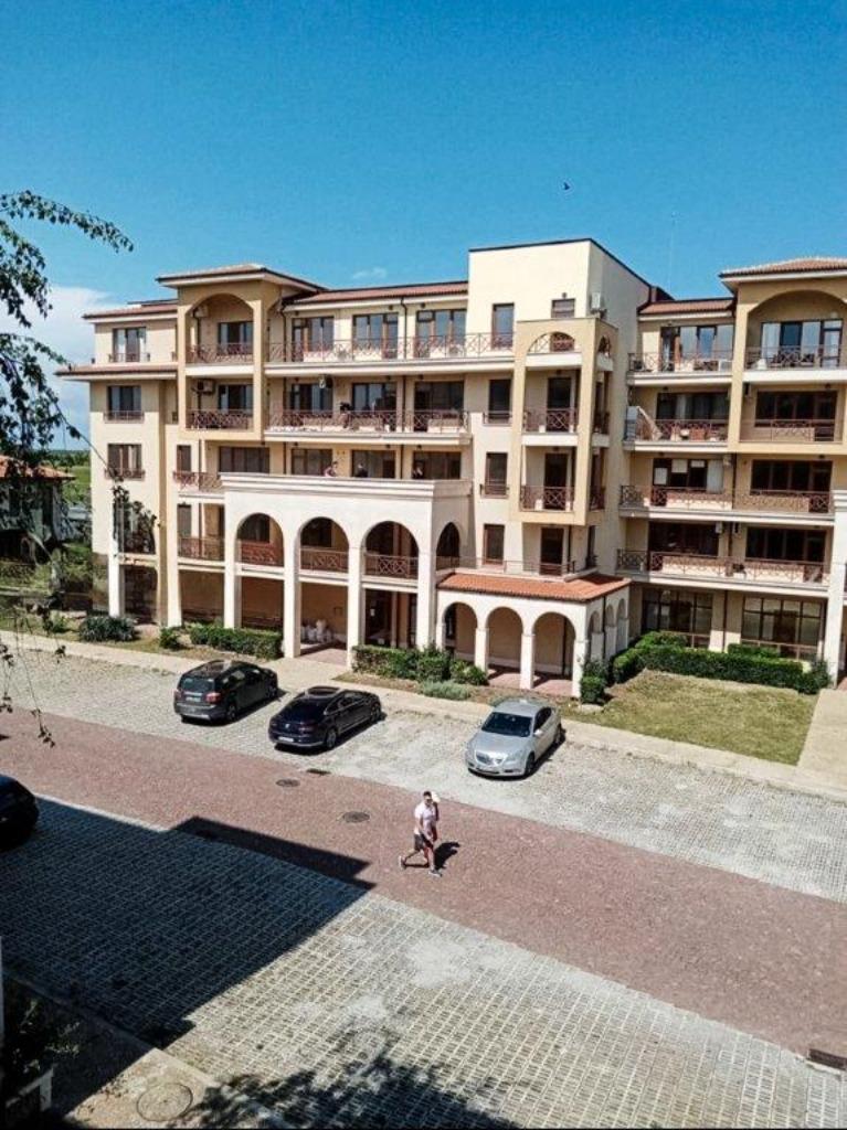 Appartement in het Lighthouse Golf Resort, Balchik, Immo, 80 m², Overig Europa, 2 kamers, Stad