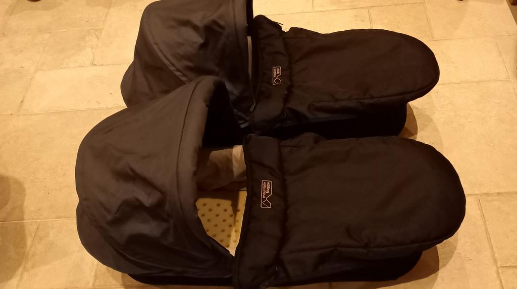 2 reiswiegjes voor bij de mountain buggy duet, Ophalen