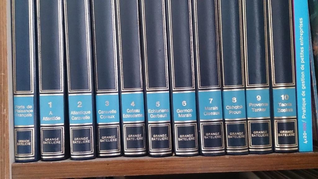 Encyclopédie de la mer 10 volumes +1, Enlèvement, Comme neuf