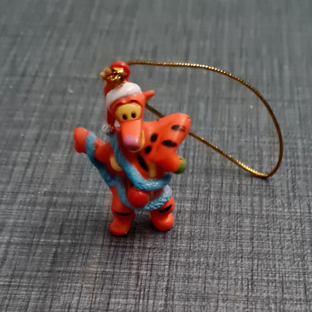 Collectable: Winnie the Pooh Teigetje kerst hanger, Verzamelen, Ophalen of Verzenden, Nieuw, Hardplasticfiguren