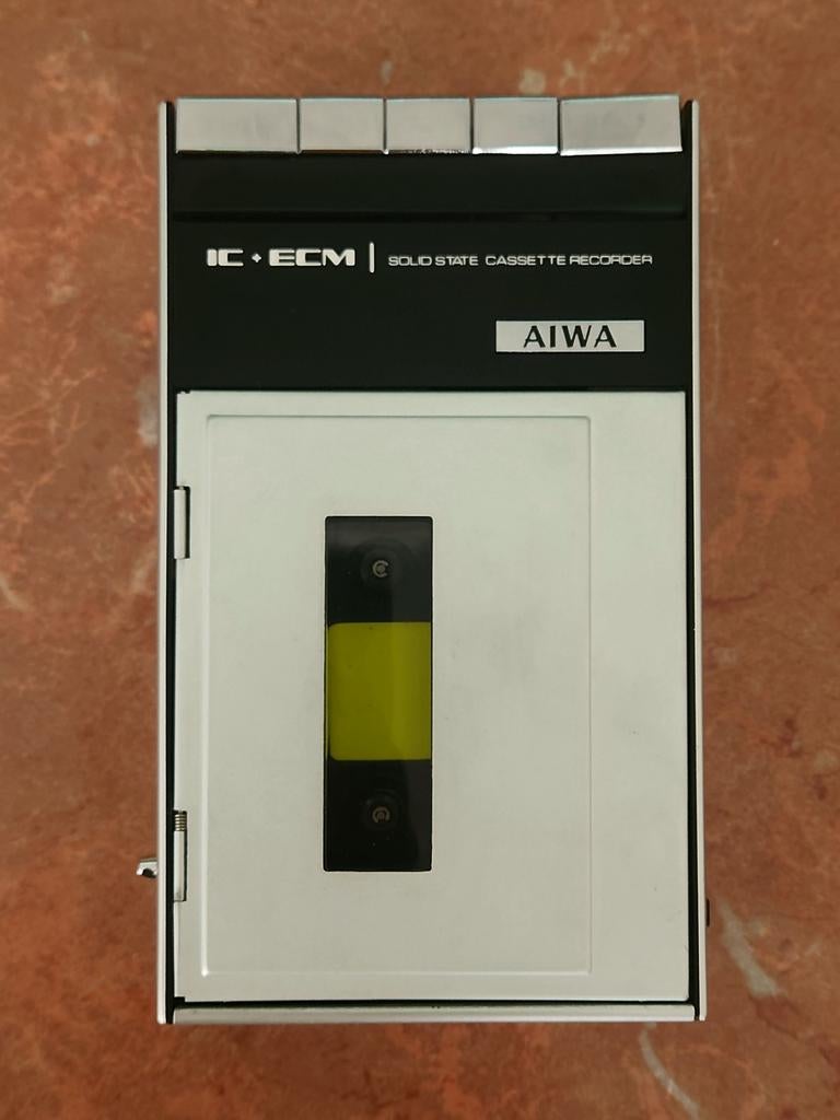 Magnétophone à cassette AiWa walkman TP-743, TV, Hi-fi & Vidéo, Photo | Matériel chambre noire, Enlèvement ou Envoi