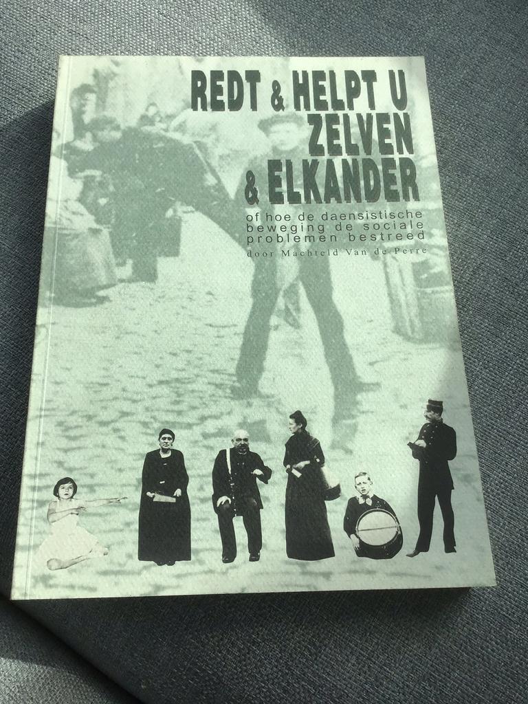 Redt & Helpt U Zelven & Elkander / M. Van de Perre, Ophalen of Verzenden, Zo goed als nieuw