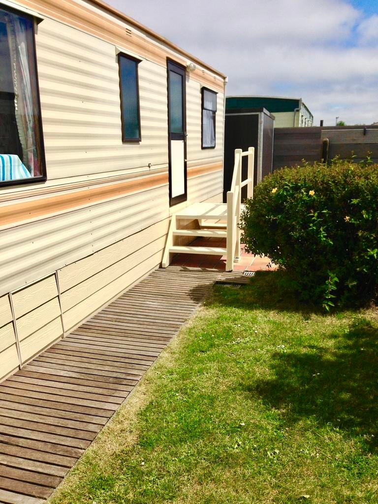 Caravan te De Haan-Wenduine recreatiepark New Vennepark, Tot en met 4