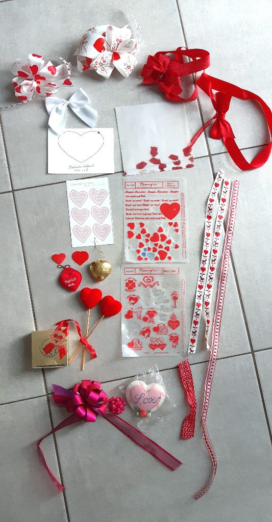 hartjes decoratie stickers doordruk lint strik magneet, Ophalen of Verzenden, Zo goed als nieuw
