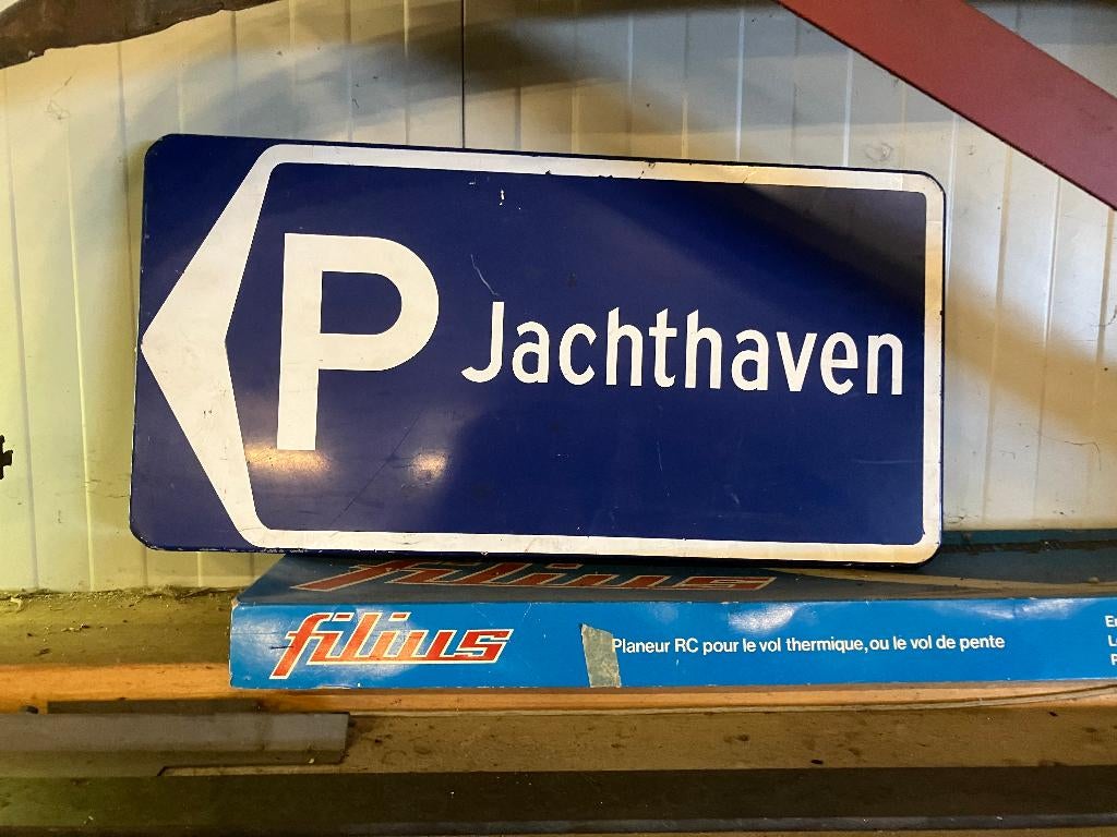 Verkeersbord Jachthaven oud en zwaar emaille ca 60X31 cm, Ophalen of Verzenden