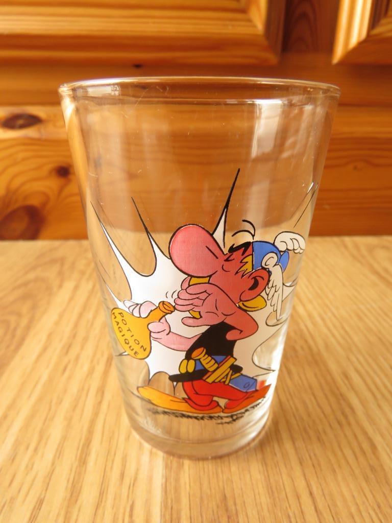 verre Astérix de 1968, Verzamelen, Ophalen of Verzenden, Zo goed als nieuw, Frisdrankglas