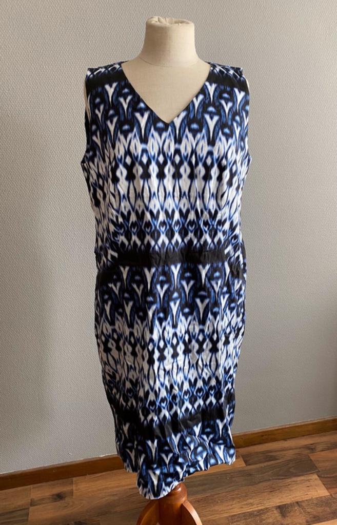 Jurk Giovane maat 44, Kleding | Dames, Verzenden, Maat 42/44 (L), Zo goed als nieuw, Giovane