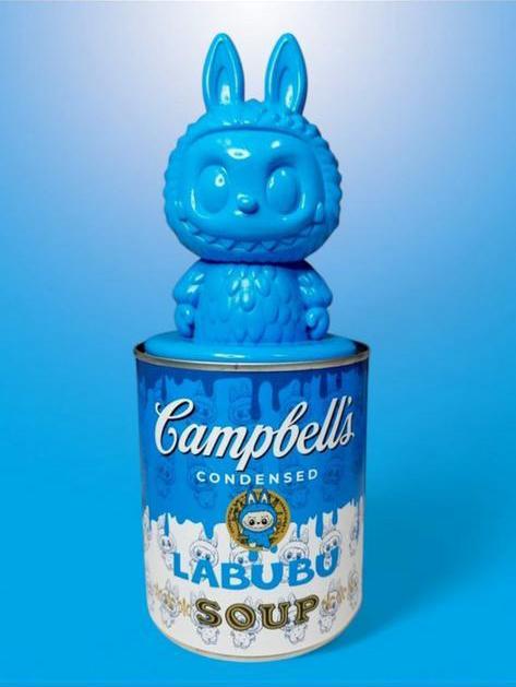 Kunstbeeld van Love Proyect, Labubu Soup Blue, editie 2/25, Antiek en Kunst, Ophalen of Verzenden