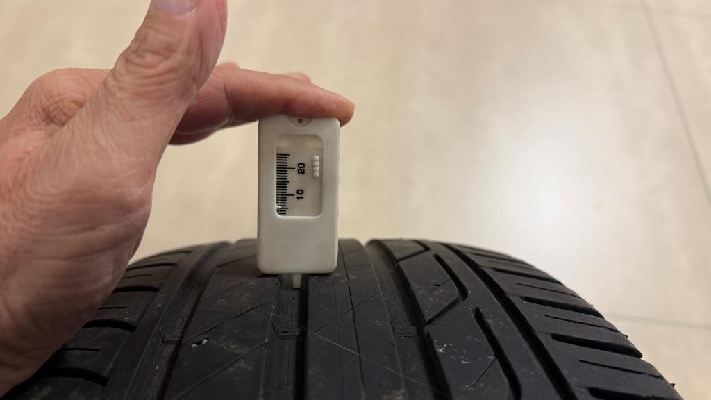 2 Pneus été Bridgestone 245/50/19 105W, 245 mm, Pneus été, Pneu(s), Utilisé