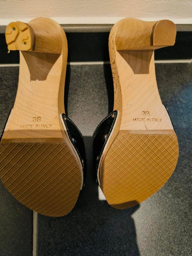 Skoll maat 38, Ophalen of Verzenden, Nieuw, Slippers