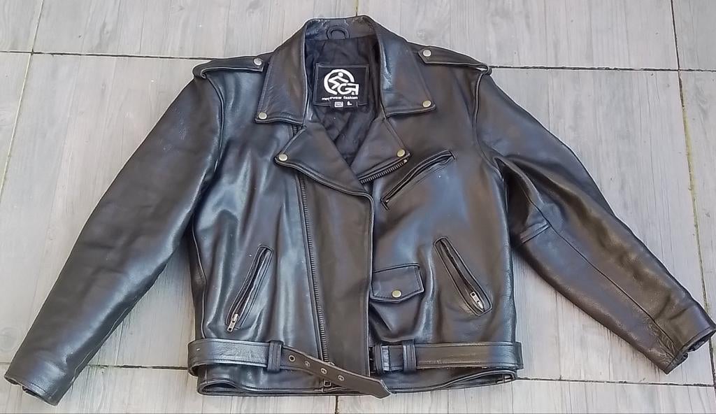 Zware lederen motorvest, Ophalen