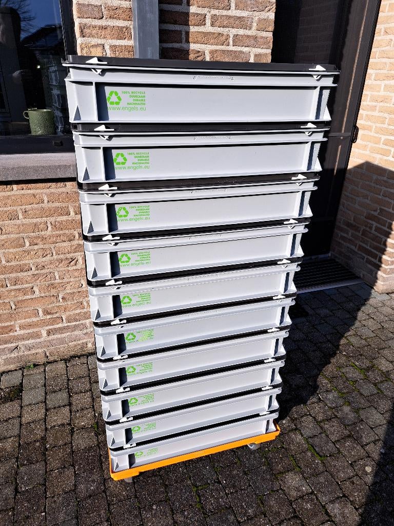 Stevige opslagbakken stapelbakken met deksel, Moins de 35 cm, Comme neuf, Enlèvement, 40 à 60 cm