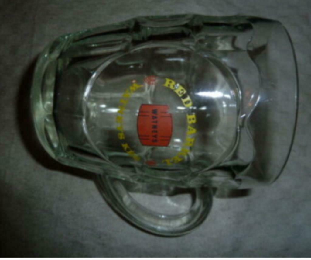 #M bier glas / pul RED BARREL ~ WATNEYS KEG, Verzamelen, Glas en Drinkglazen, Gebruikt, Bierglas, Ophalen of Verzenden