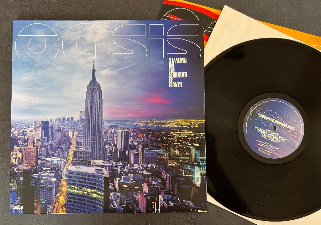 OASIS - Standing on the shoulder of giants ( LP; MINT ), Verzenden, Zo goed als nieuw, 12 inch, Poprock
