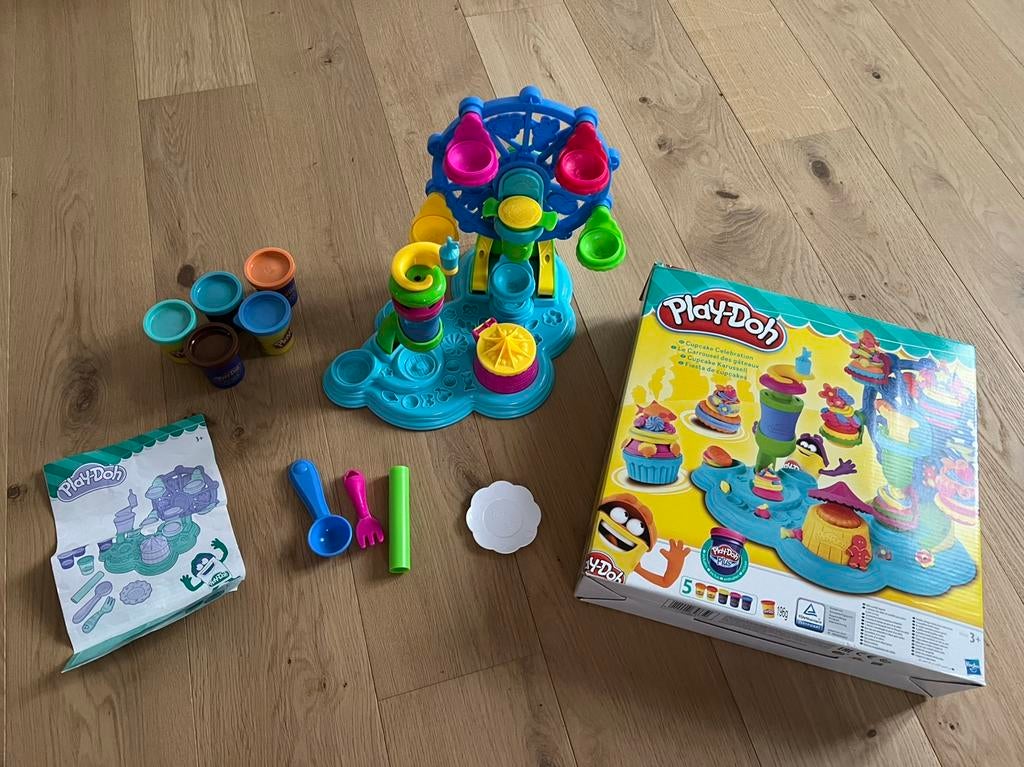 Play-Doh Cupcake Celebration, Ophalen of Verzenden, Gebruikt, Knutselen