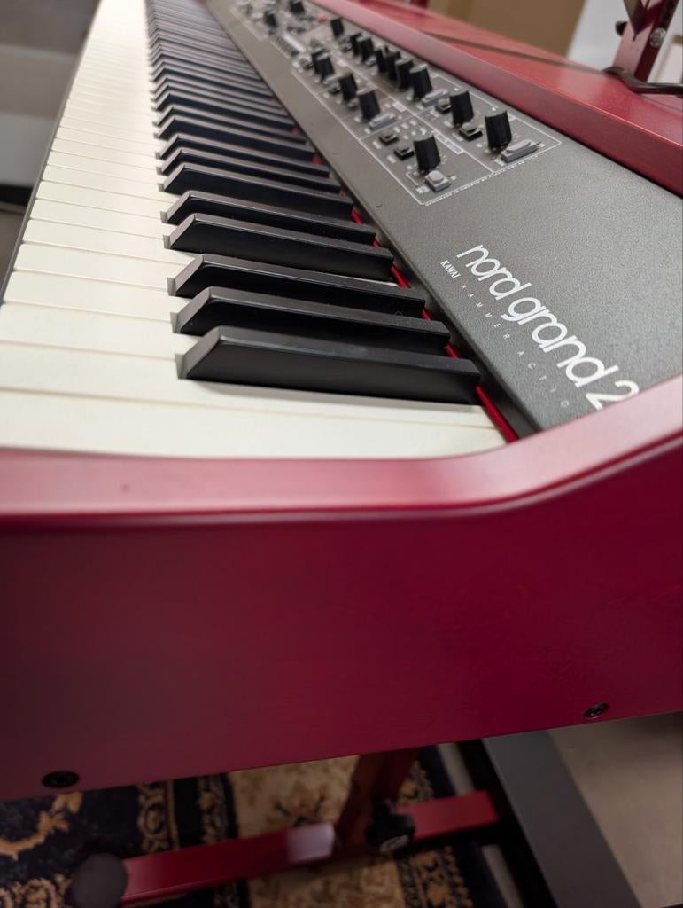 Prosq Music | B Stock and Occasions Nord Grand 2 - Top Stage, Muziek en Instrumenten, Synthesizers, Ophalen of Verzenden