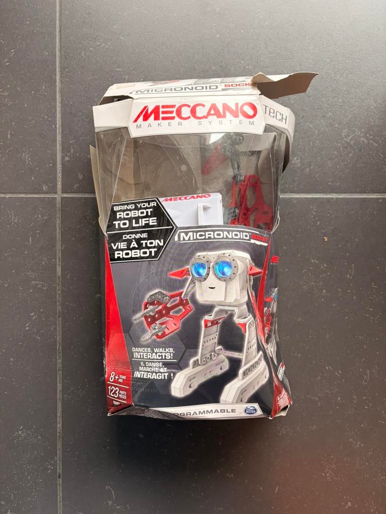 Meccano tech, Enlèvement