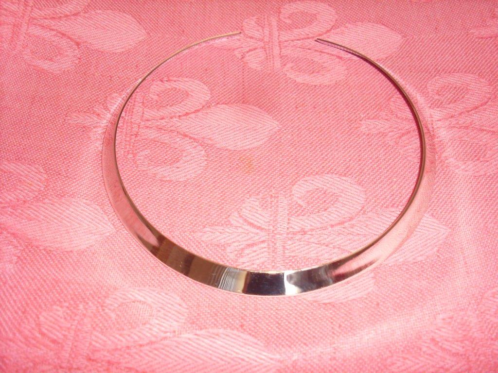 collier d'esclave en acier, Enlèvement, Comme neuf