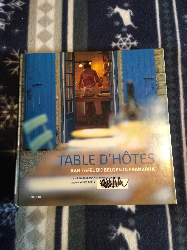 Table d'Hotes Aan tafel bij Belgen in Frankrijk, Enlèvement ou Envoi, Utilisé, France