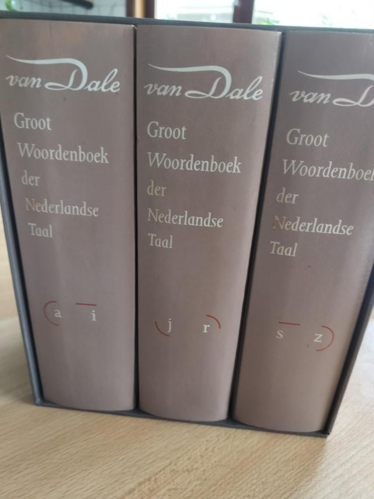 Dictionnaire néerlandais trois volumes, Enlèvement, Comme neuf, Van Dale, Néerlandais