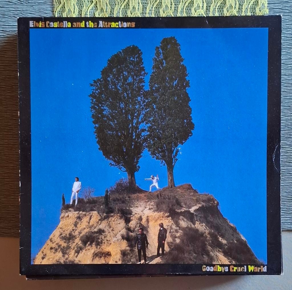 LP Elvis Costello and the Attractions - Goodbye cruel world, Ophalen of Verzenden, Gebruikt, 12 inch