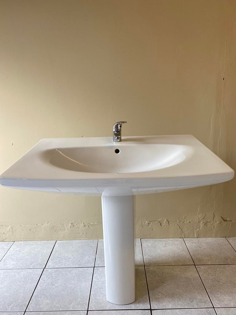 Lavabo avec robinet correspondant., Enlèvement, Comme neuf