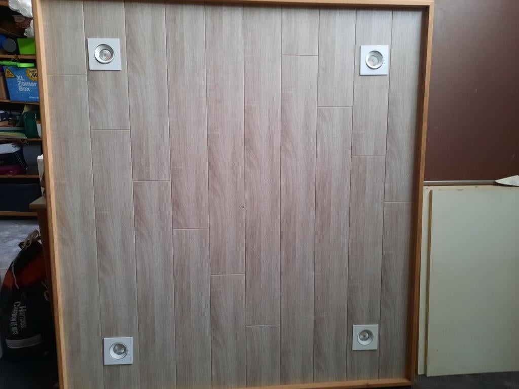 Grand luminaire à spots, en bois, Enlèvement, Utilisé