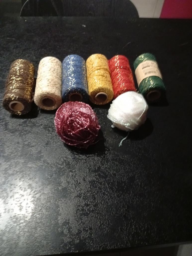 Divers coton lurex a crocheter, Hobby & Loisirs créatifs, Tricot & Crochet, Comme neuf, Enlèvement ou Envoi