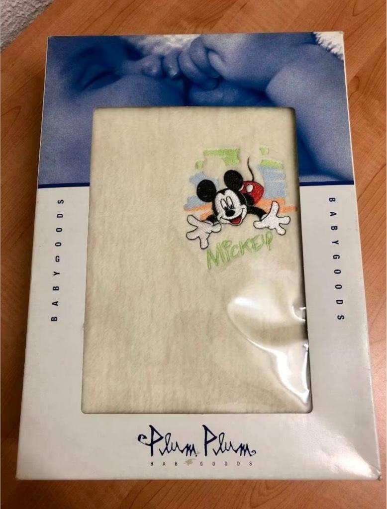Plum Plum Babygoods Deken voor babybed Mickey Mouse beige, Kinderen en Baby's, Ophalen of Verzenden, Nieuw, Deken